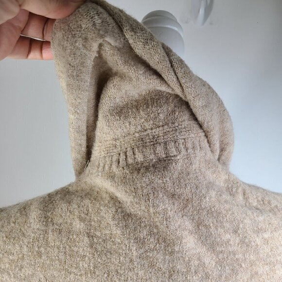 Ann Taylor LOFT Tan Beige Merino Wool Blend Attached Scarf Sweater Oversized - Picture 6 of 7